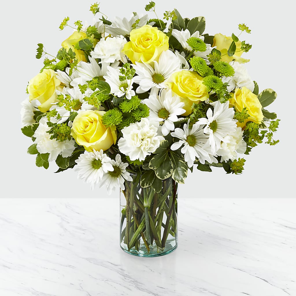 Happy Day Bouquet – Salon Diane Aubin Fleuriste Inc., Jonquiere PQ