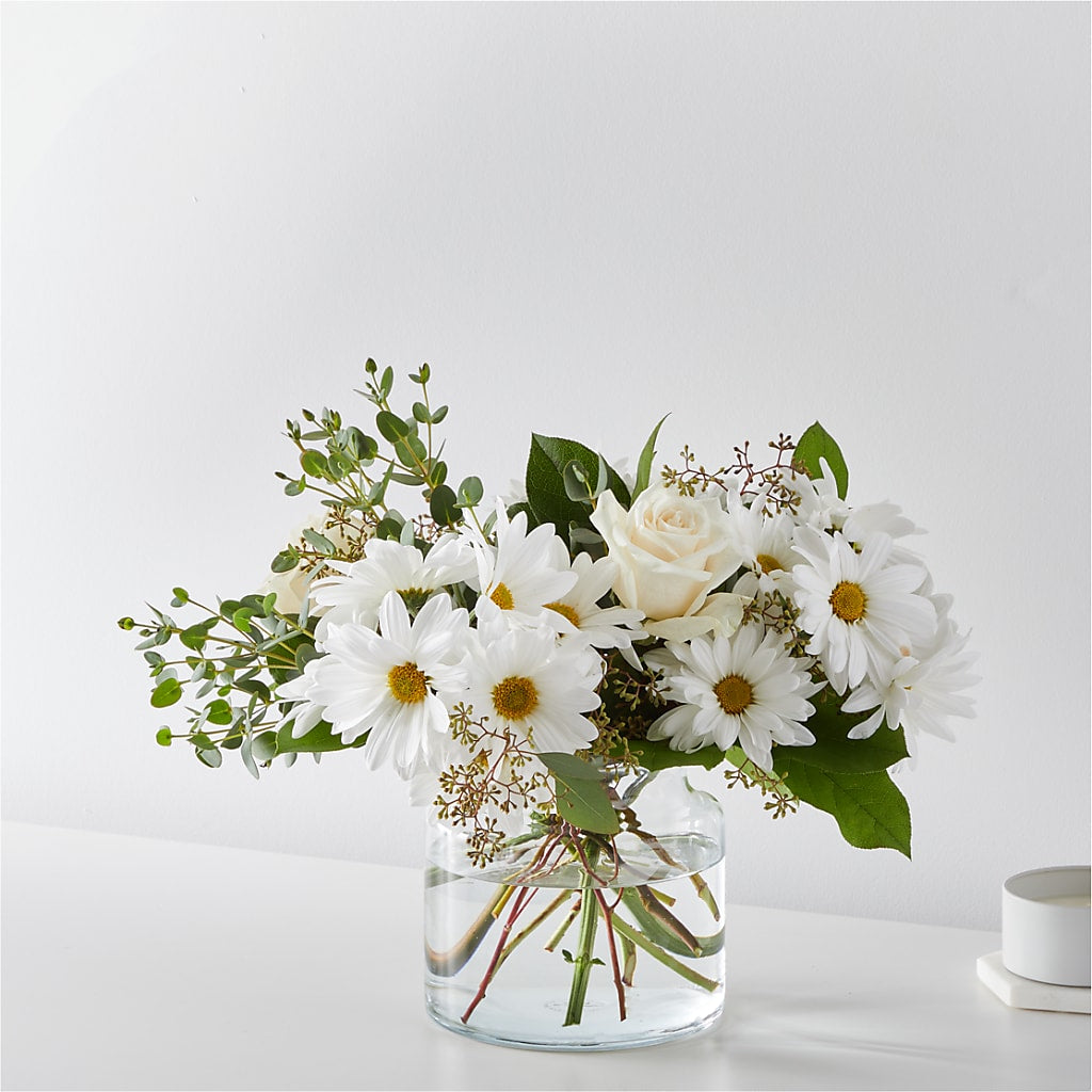 Fresh Linen Bouquet – Salon Diane Aubin Fleuriste Inc., Jonquiere PQ