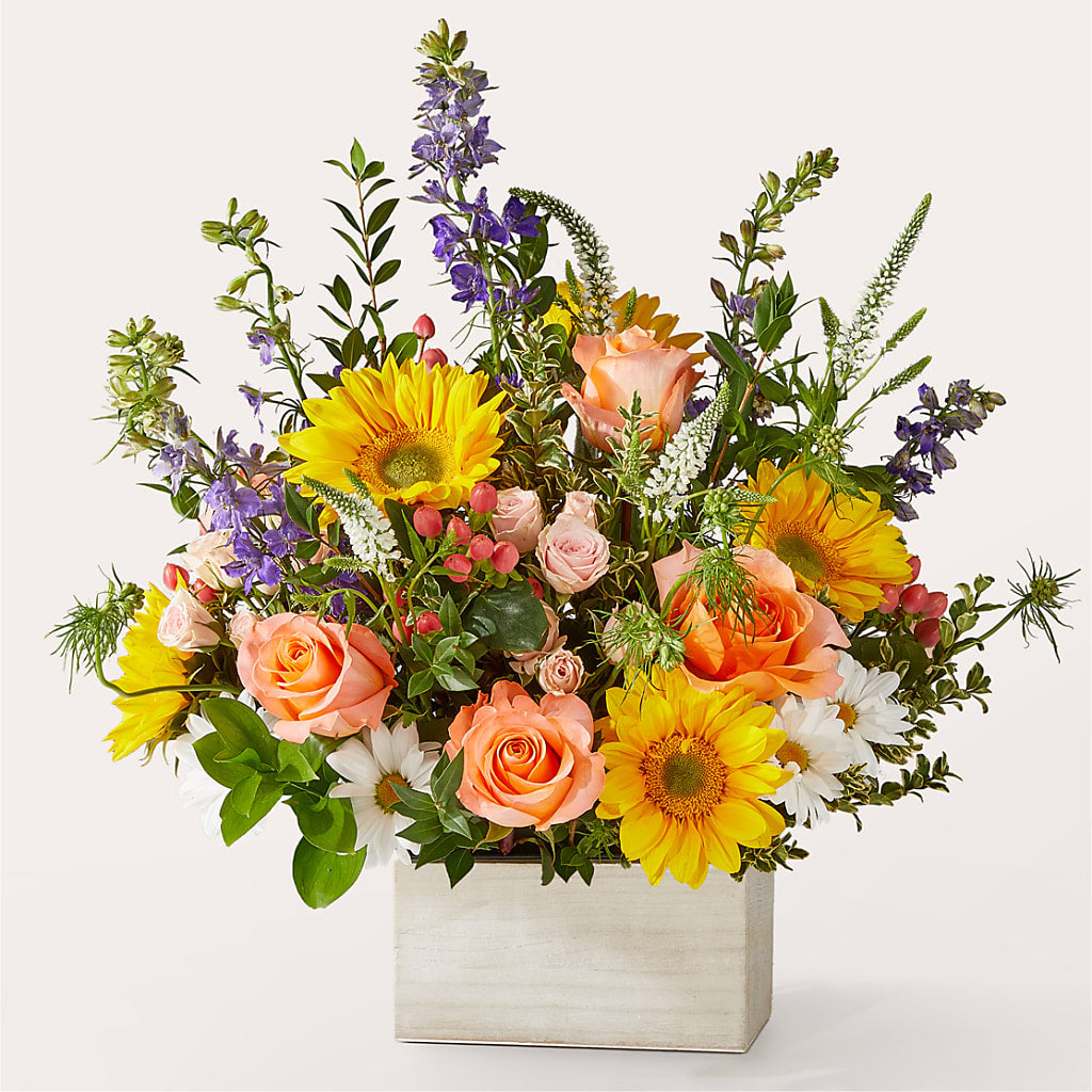 The Good Life Bouquet – Salon Diane Aubin Fleuriste Inc., Jonquiere PQ