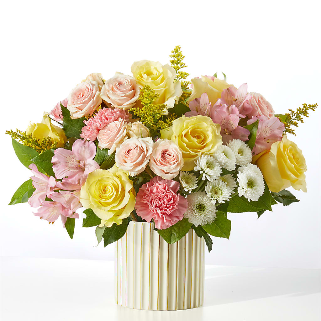 Watercolors Bouquet – Salon Diane Aubin Fleuriste Inc., Jonquiere PQ