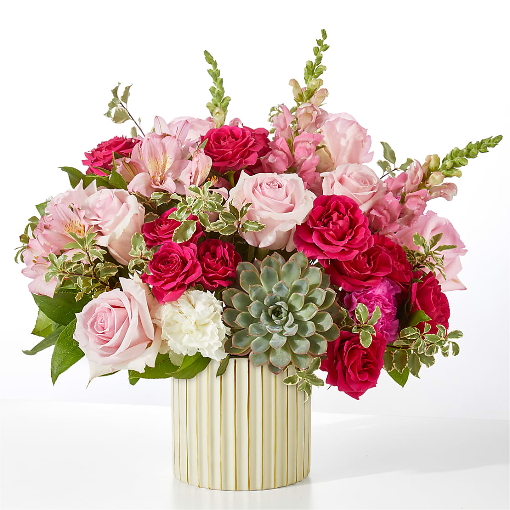 Magenta Musings Bouquet – Salon Diane Aubin Fleuriste Inc., Jonquiere PQ