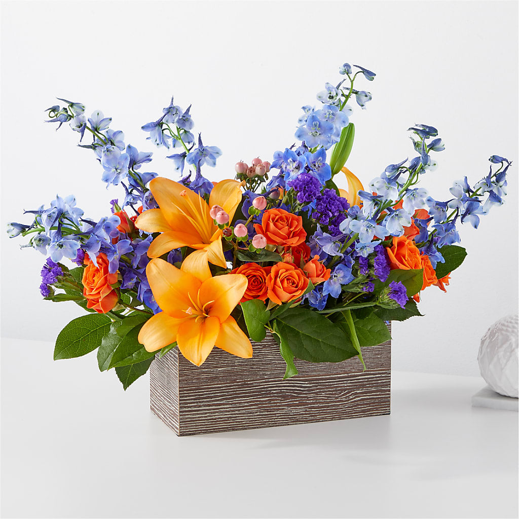 Radiant Citrus Box Bouquet – Salon Diane Aubin Fleuriste Inc., Jonquiere PQ