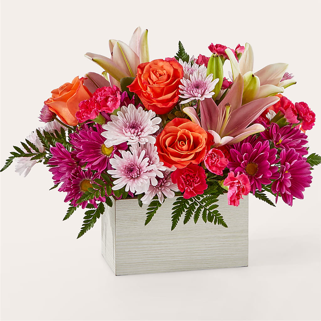 Light of My Life Box Bouquet – Salon Diane Aubin Fleuriste Inc., Jonquiere PQ