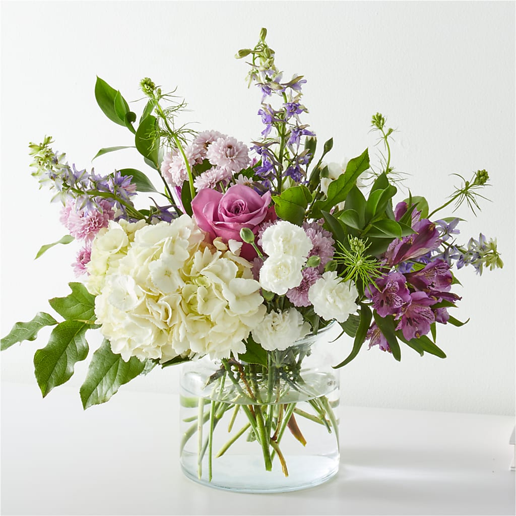 Violet Caress Bouquet – Salon Diane Aubin Fleuriste Inc., Jonquiere PQ