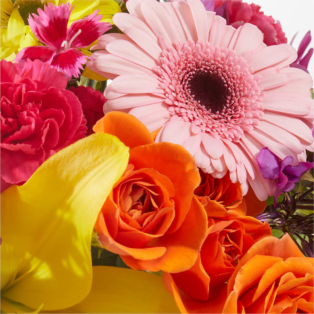 You're Invited - A Florist Original – Salon Diane Aubin Fleuriste Inc., Jonquiere PQ