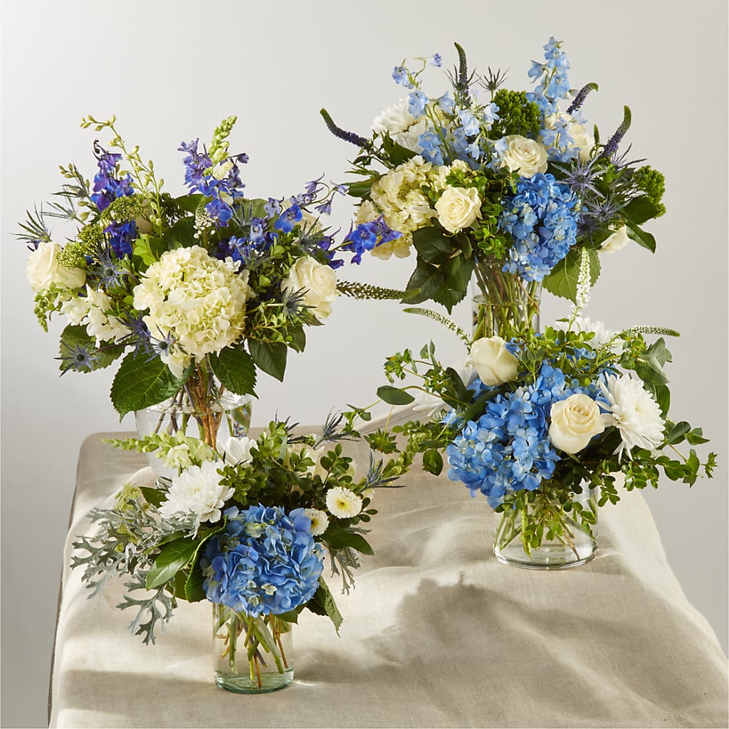 Festival of Lights – A Florist Original – Salon Diane Aubin Fleuriste Inc., Jonquiere PQ