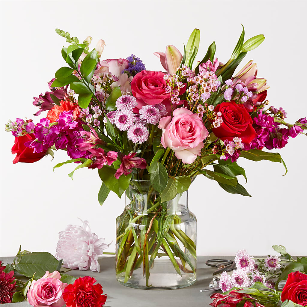 Regal Jewel – A Florist Original – Salon Diane Aubin Fleuriste Inc., Jonquiere PQ