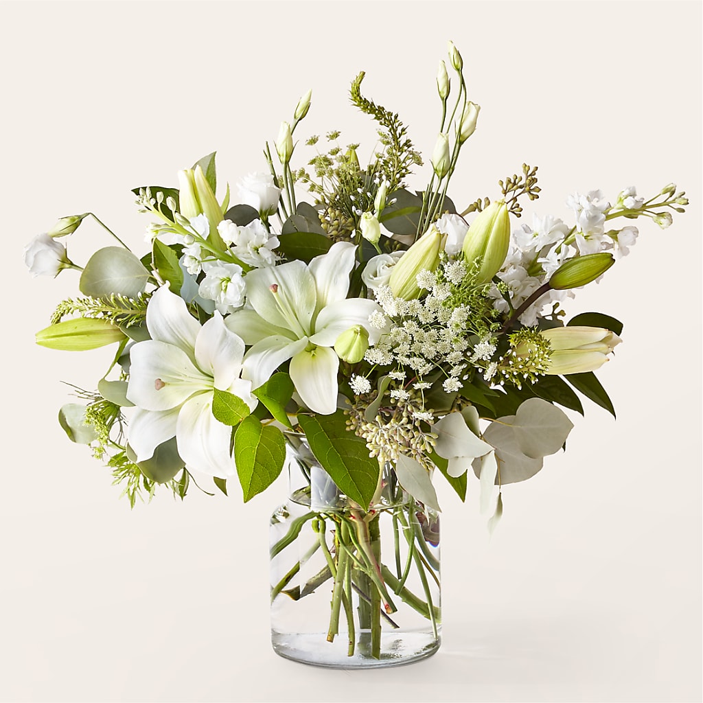 Alluring Elegance Bouquet – Salon Diane Aubin Fleuriste Inc., Jonquiere PQ
