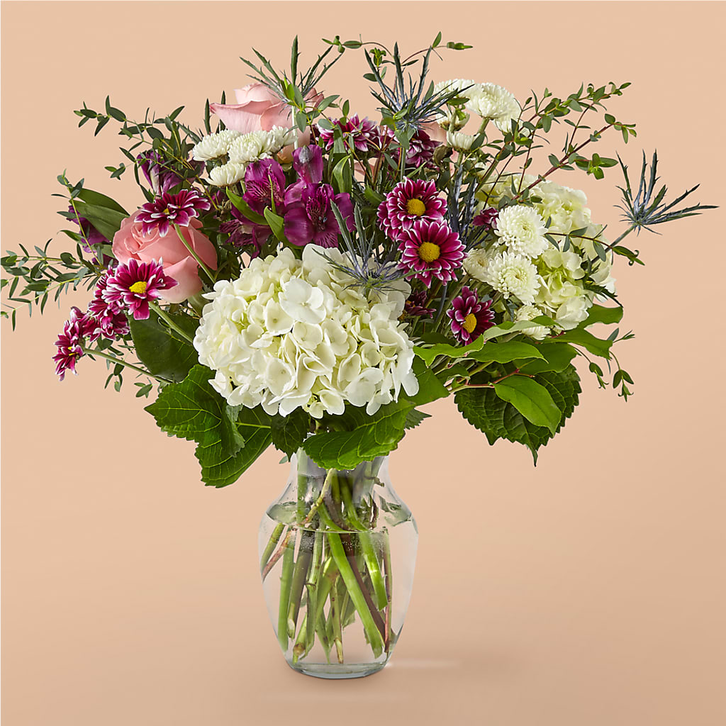 Parlour Bouquet – Salon Diane Aubin Fleuriste Inc., Jonquiere PQ