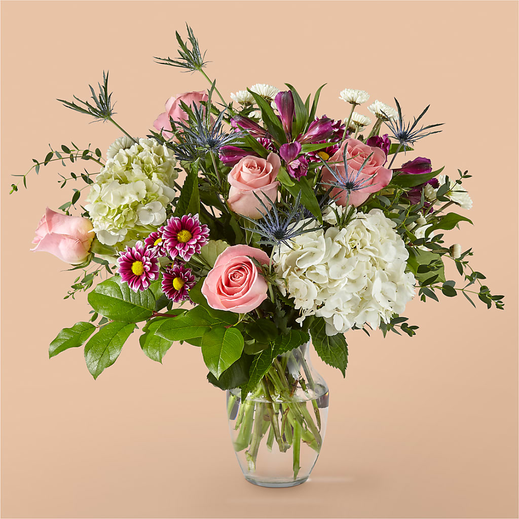 Parlour Bouquet – Salon Diane Aubin Fleuriste Inc., Jonquiere PQ