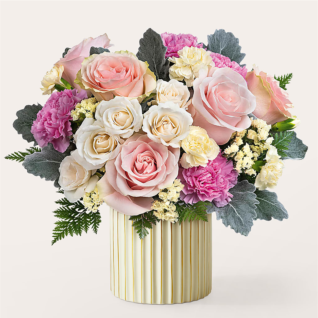 Blissful Moments Bouquet with Ivory Vase – Salon Diane Aubin Fleuriste Inc., Jonquiere PQ