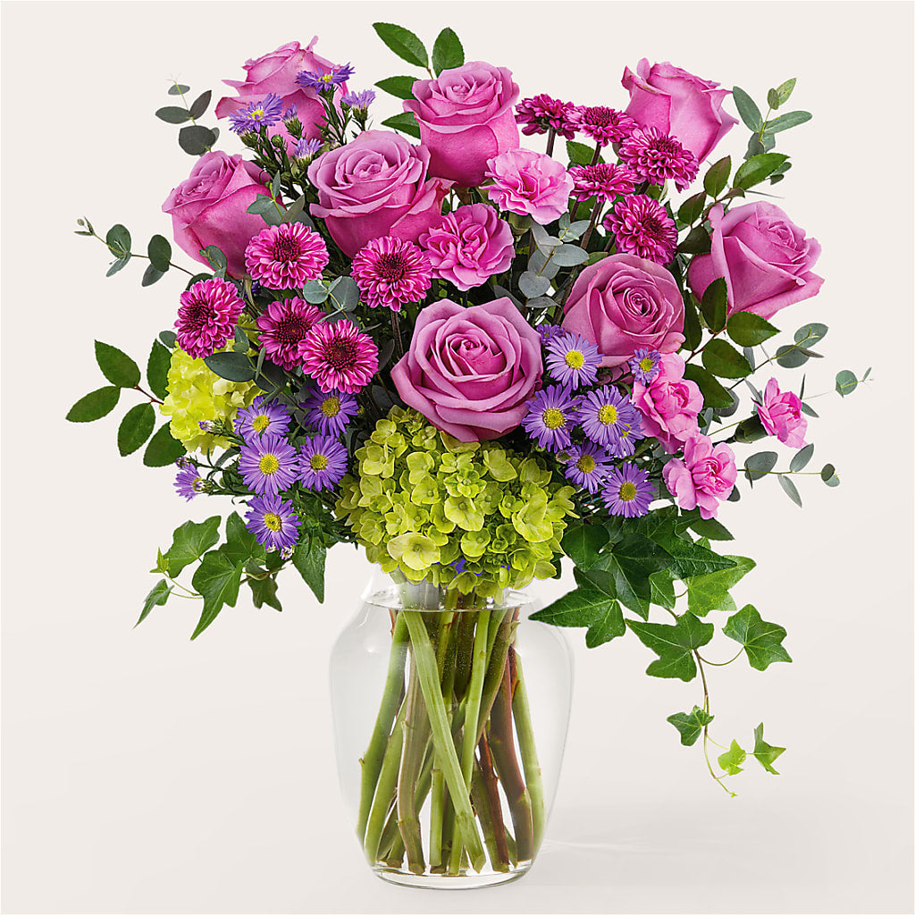 Whispering Garden Bouquet – Salon Diane Aubin Fleuriste Inc., Jonquiere PQ
