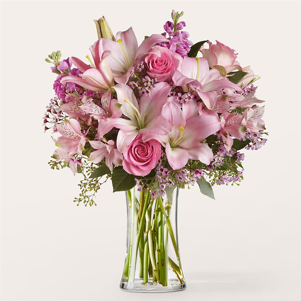Gentle Gesture Bouquet – Salon Diane Aubin Fleuriste Inc., Jonquiere PQ