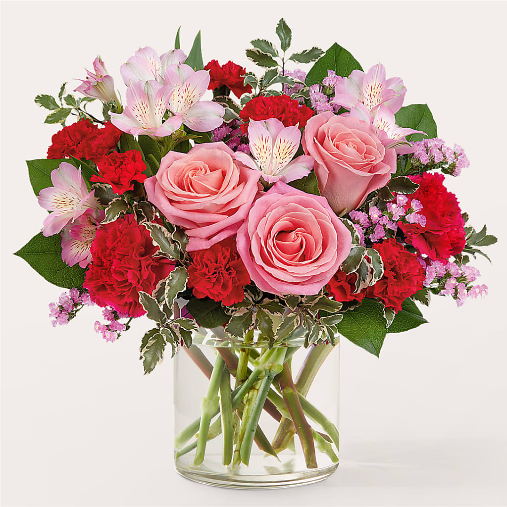 First Impressions Bouquet – Salon Diane Aubin Fleuriste Inc., Jonquiere PQ