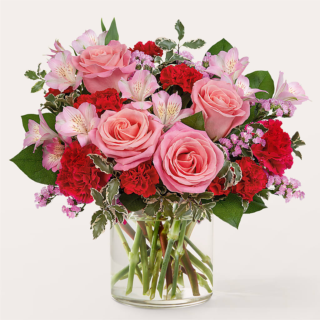 First Impressions Bouquet – Salon Diane Aubin Fleuriste Inc., Jonquiere PQ