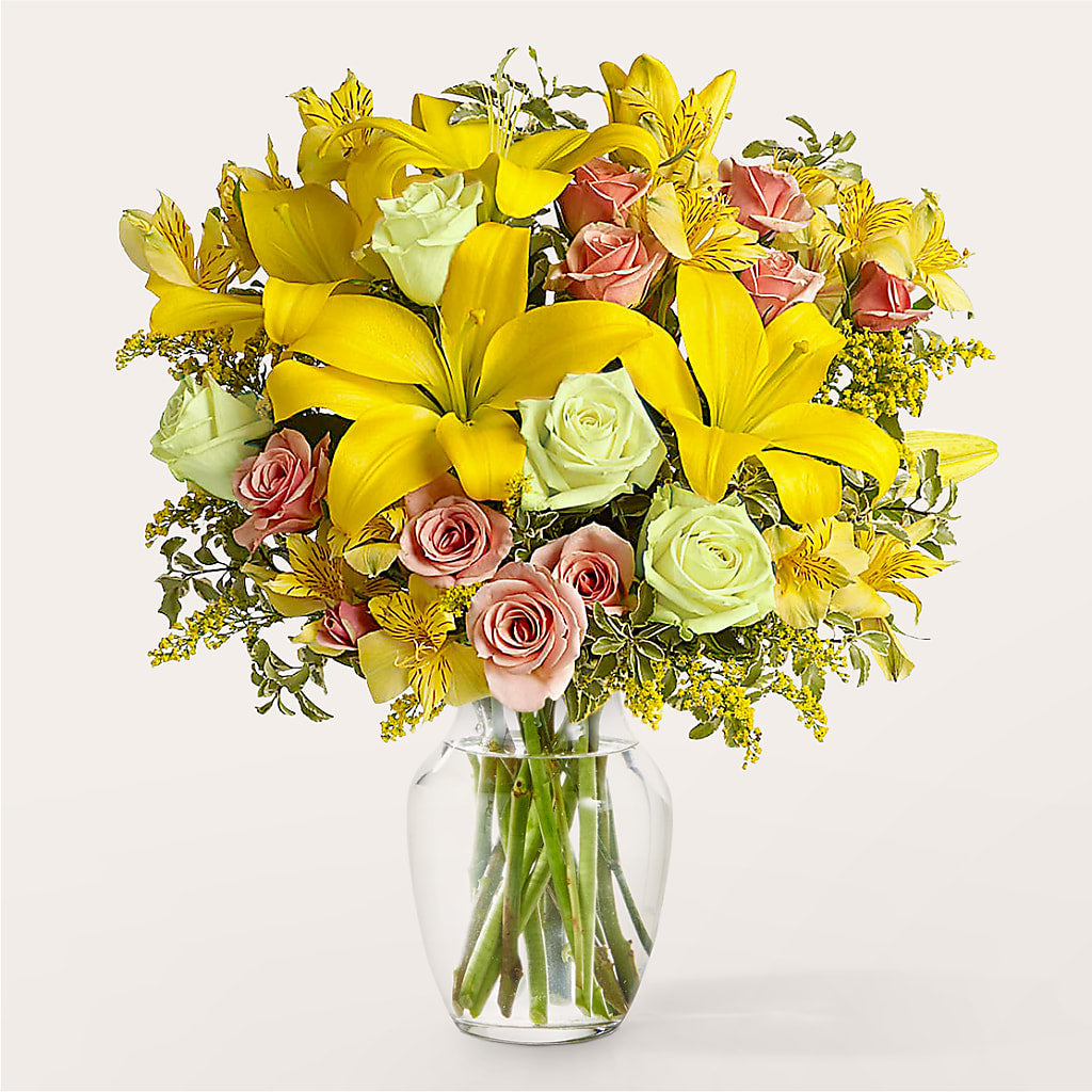 Sunburst Bouquet – Salon Diane Aubin Fleuriste Inc., Jonquiere PQ