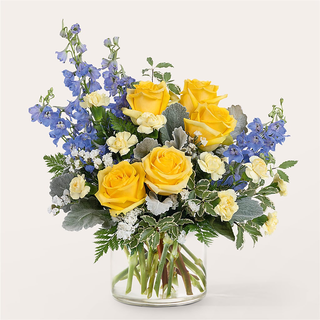 Butterfly Wings Bouquet – Salon Diane Aubin Fleuriste Inc., Jonquiere PQ