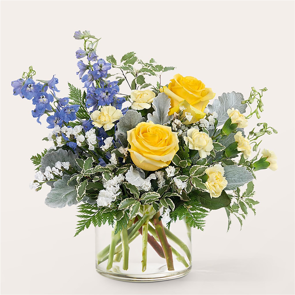 Butterfly Wings Bouquet – Salon Diane Aubin Fleuriste Inc., Jonquiere PQ