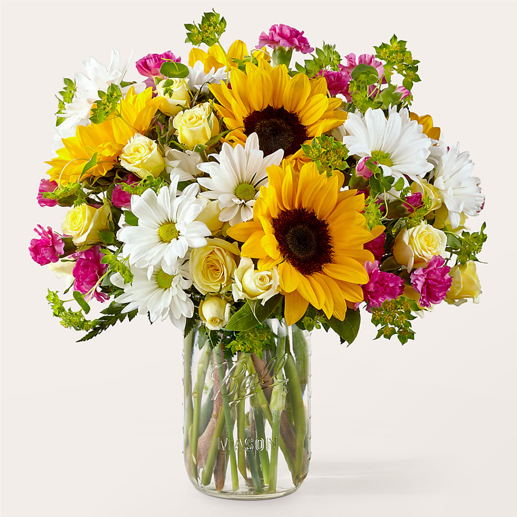 Aglow Bouquet – Salon Diane Aubin Fleuriste Inc., Jonquiere PQ