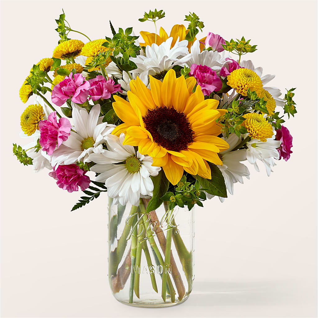 Aglow Bouquet – Salon Diane Aubin Fleuriste Inc., Jonquiere PQ