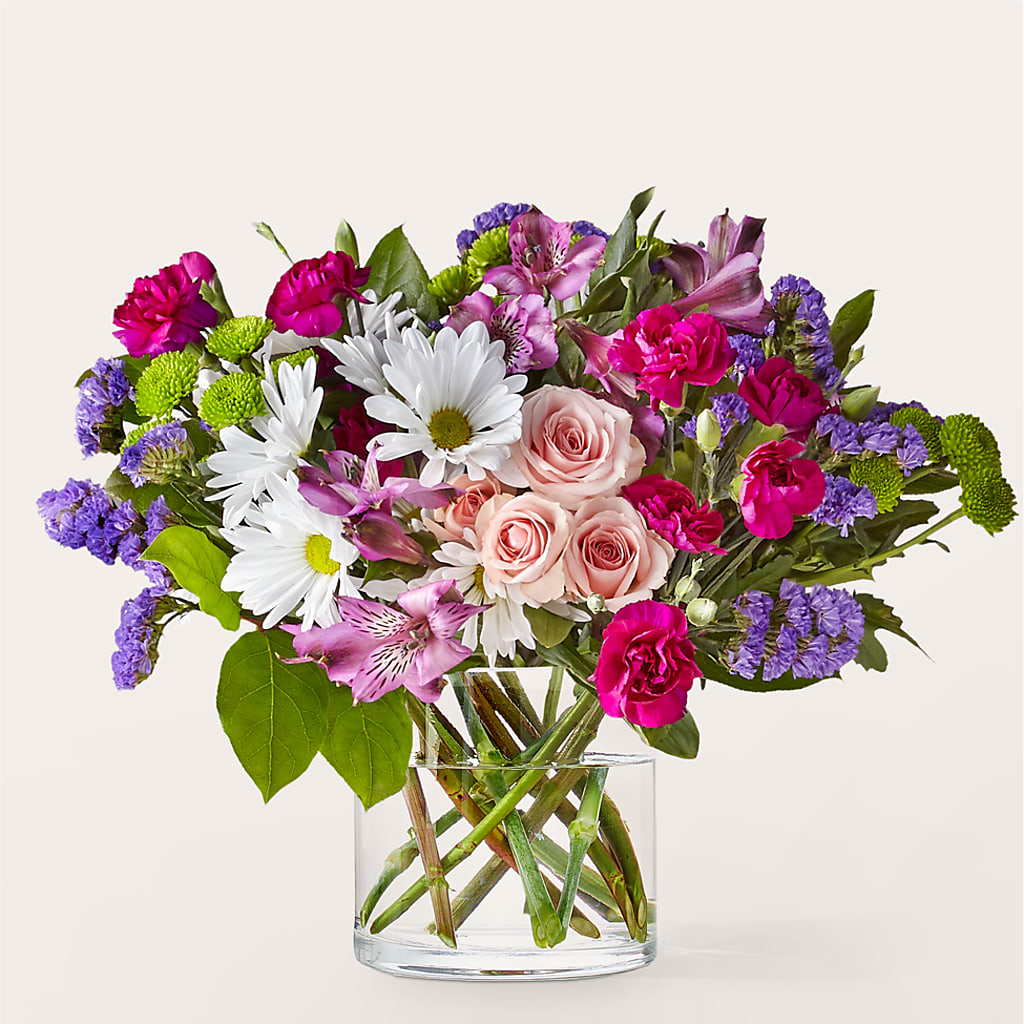 Wild Berry Bouquet – Salon Diane Aubin Fleuriste Inc., Jonquiere PQ
