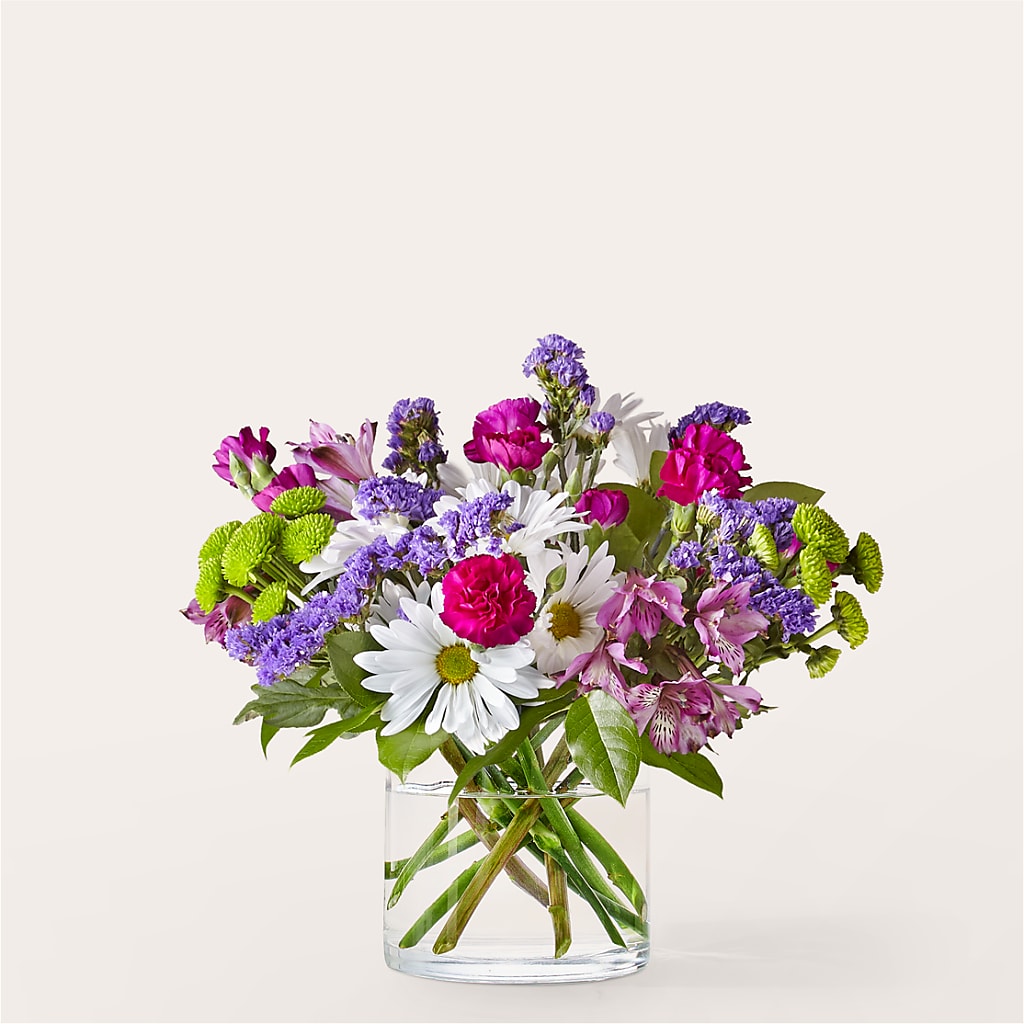 Wild Berry Bouquet – Salon Diane Aubin Fleuriste Inc., Jonquiere PQ
