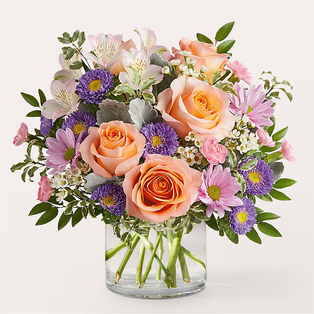 Glimmer Bouquet – Salon Diane Aubin Fleuriste Inc., Jonquiere PQ