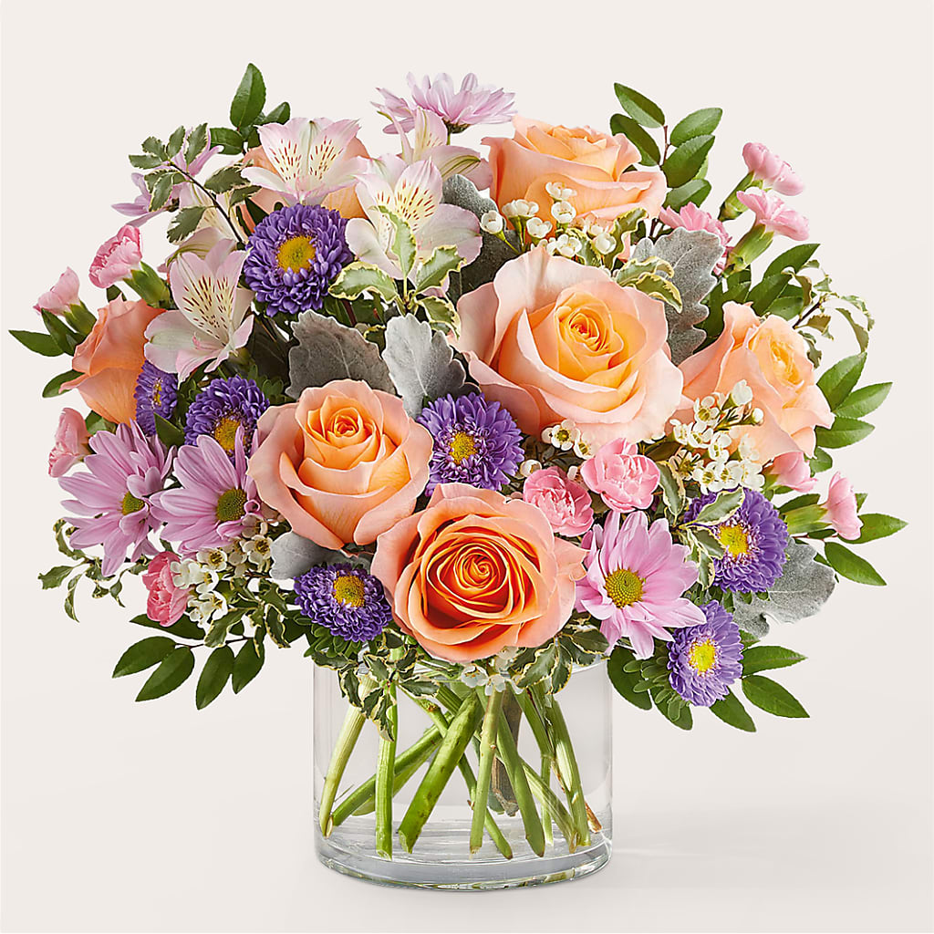 Glimmer Bouquet – Salon Diane Aubin Fleuriste Inc., Jonquiere PQ