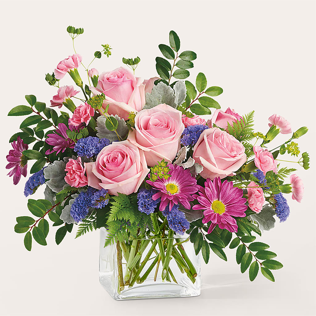 Starlet Bouquet – Salon Diane Aubin Fleuriste Inc., Jonquiere PQ