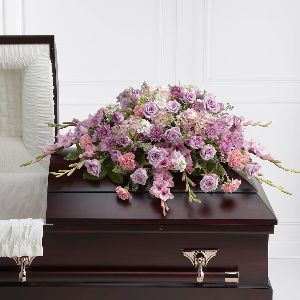 Immorata Casket Spray – Salon Diane Aubin Fleuriste Inc., Jonquiere PQ