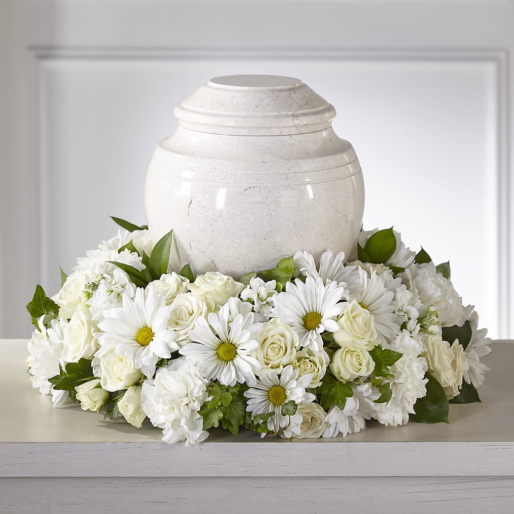 Ivory Gardens Cremation Adornment – Salon Diane Aubin Fleuriste Inc., Jonquiere PQ