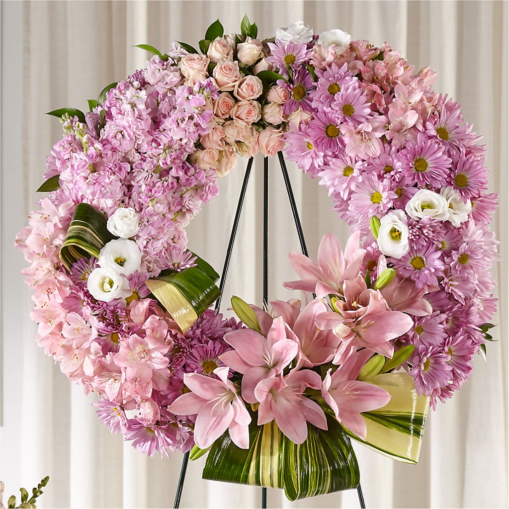 Gift of Warmth Wreath – Salon Diane Aubin Fleuriste Inc., Jonquiere PQ