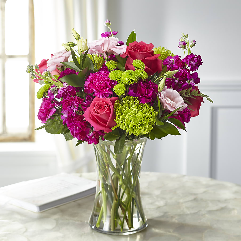 Everlasting Embrace Bouquet – Salon Diane Aubin Fleuriste Inc., Jonquiere PQ