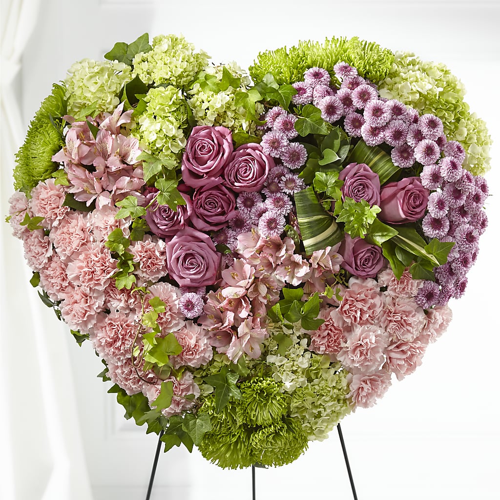 Heartwarming Standing Heart – Salon Diane Aubin Fleuriste Inc., Jonquiere PQ