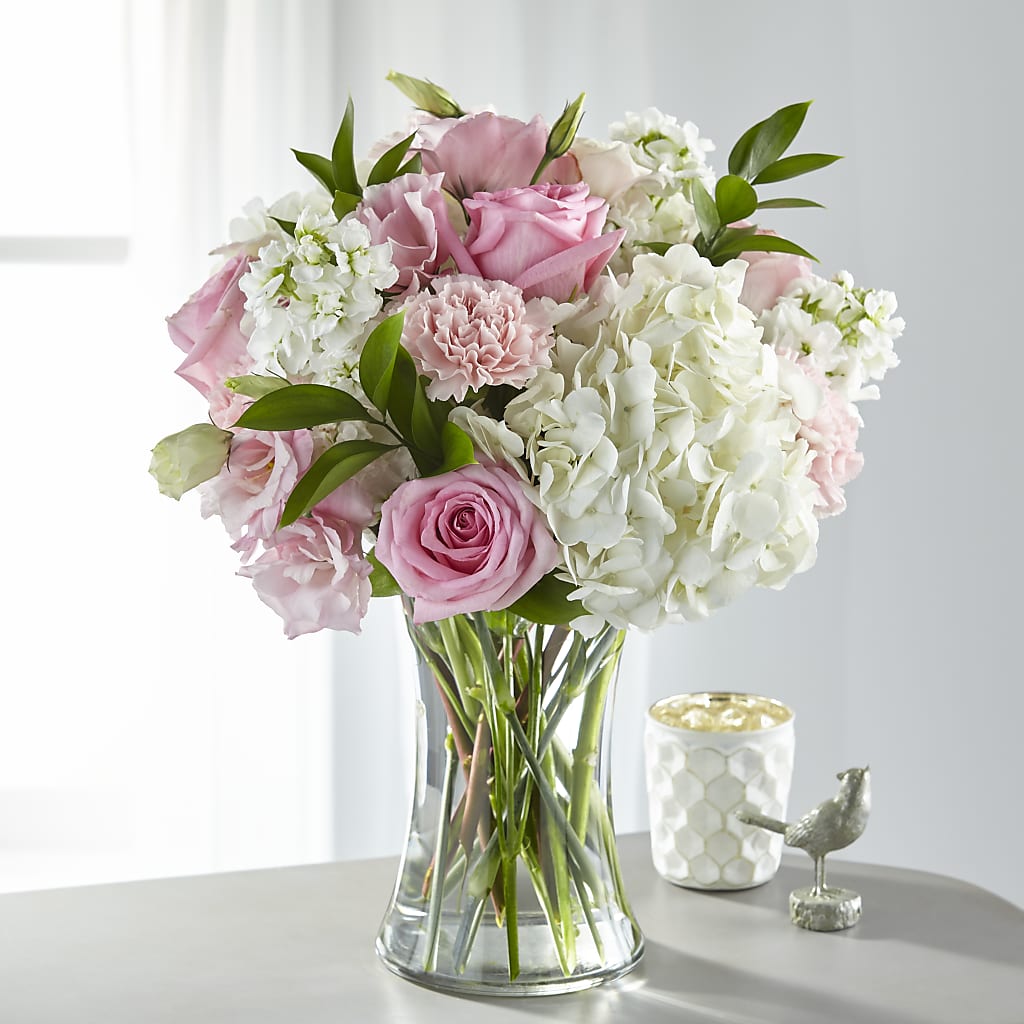 Guiding Grace Bouquet – Salon Diane Aubin Fleuriste Inc., Jonquiere PQ