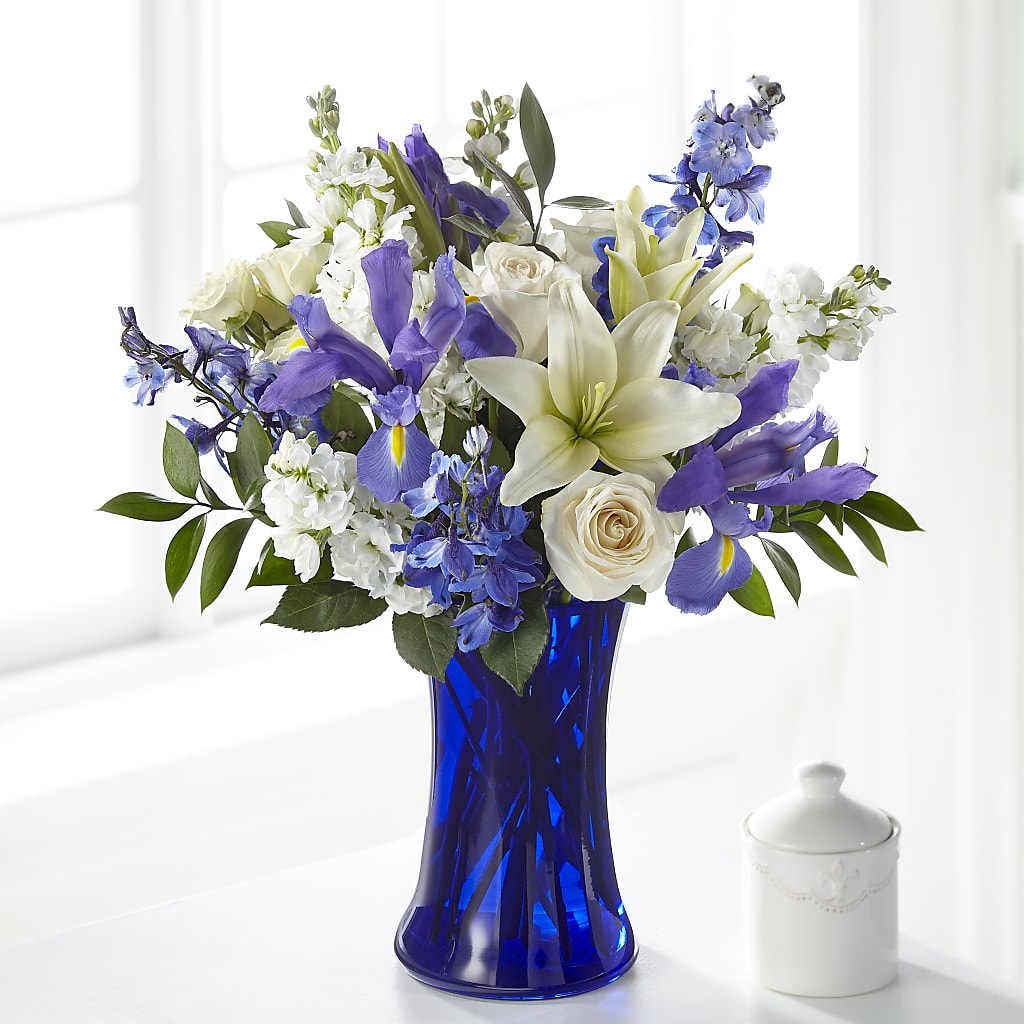 Calming Comfort Bouquet – Salon Diane Aubin Fleuriste Inc., Jonquiere PQ