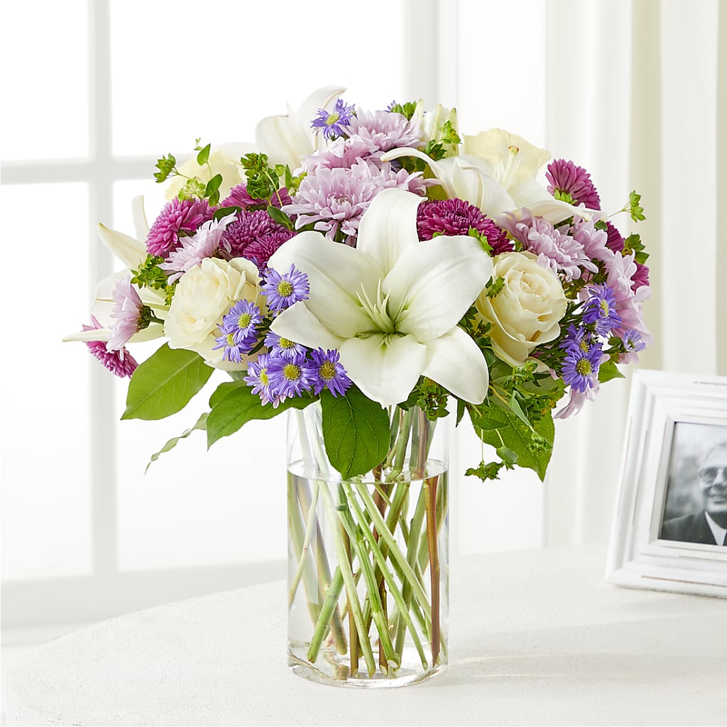 Wishing Peace Bouquet – Salon Diane Aubin Fleuriste Inc., Jonquiere PQ