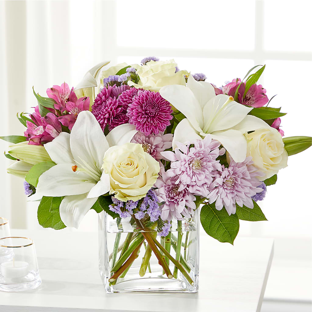 Cared For Bouquet – Salon Diane Aubin Fleuriste Inc., Jonquiere PQ