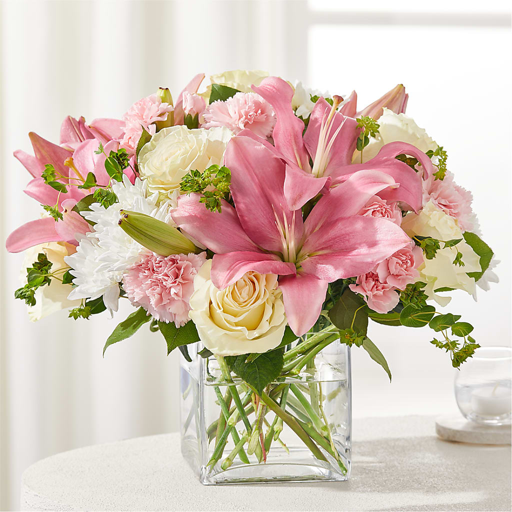 By Your Side Bouquet – Salon Diane Aubin Fleuriste Inc., Jonquiere PQ