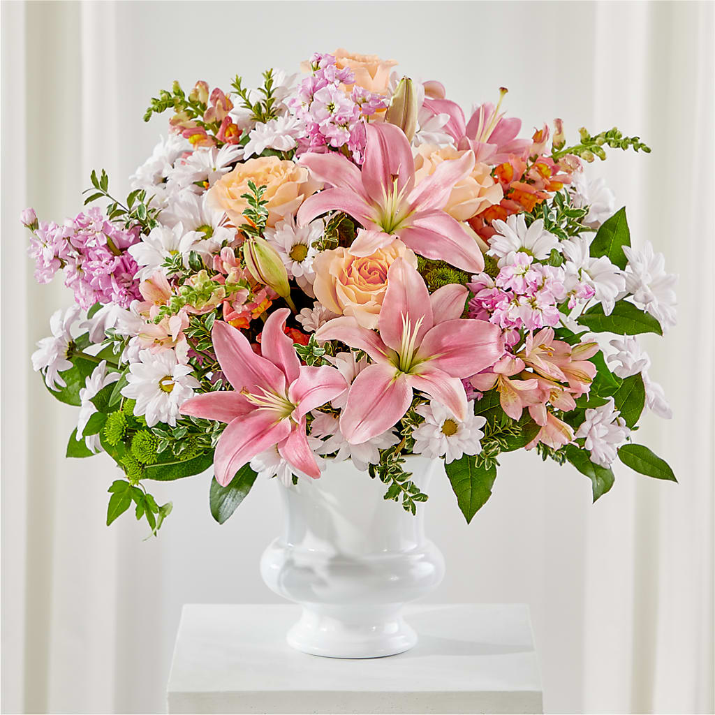 Heartfelt Gesture Urn Arrangement – Salon Diane Aubin Fleuriste Inc., Jonquiere PQ