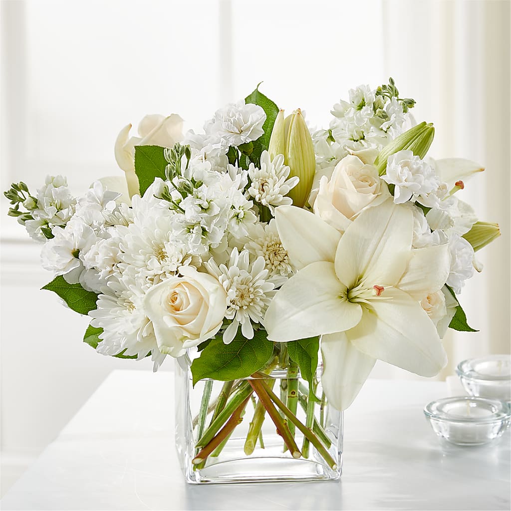 Gentle Breeze Bouquet – Salon Diane Aubin Fleuriste Inc., Jonquiere PQ