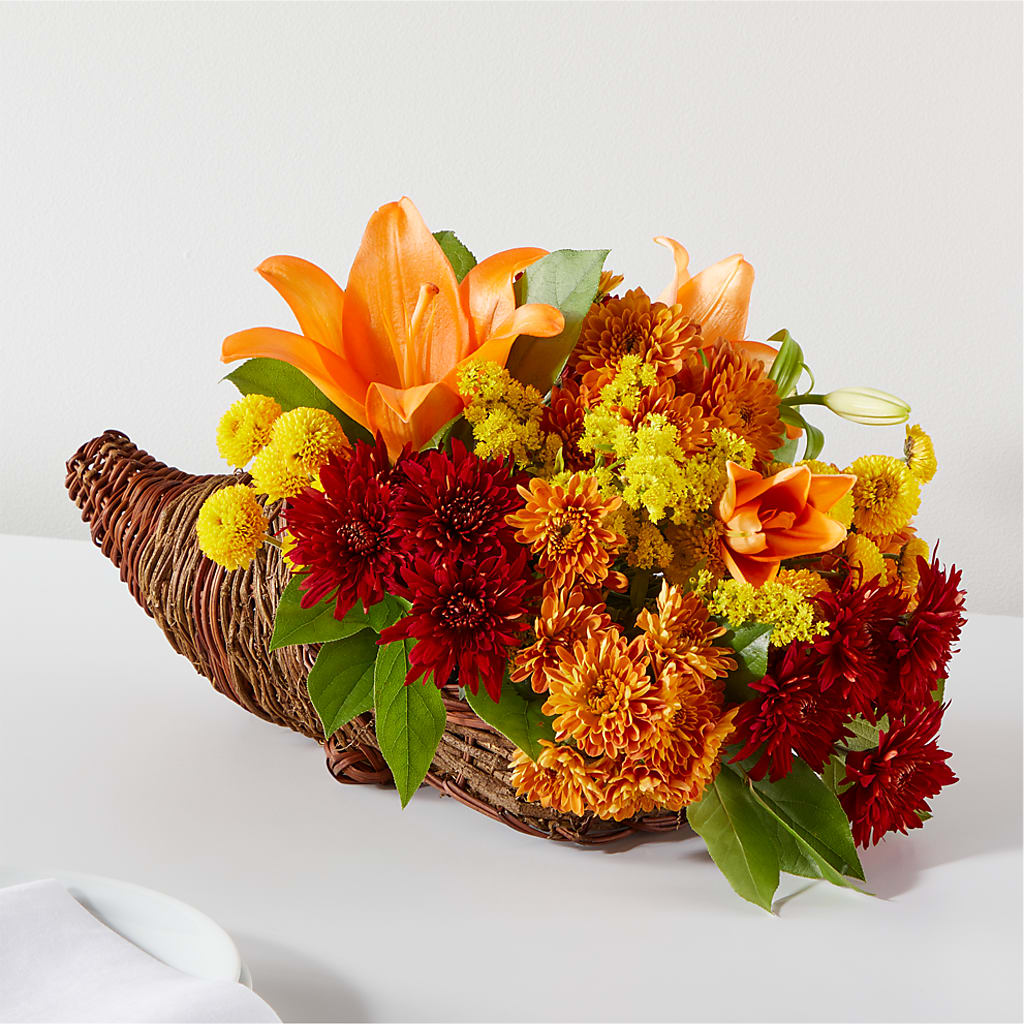 Bouquet of Blessings Cornucopia – Salon Diane Aubin Fleuriste Inc., Jonquiere PQ