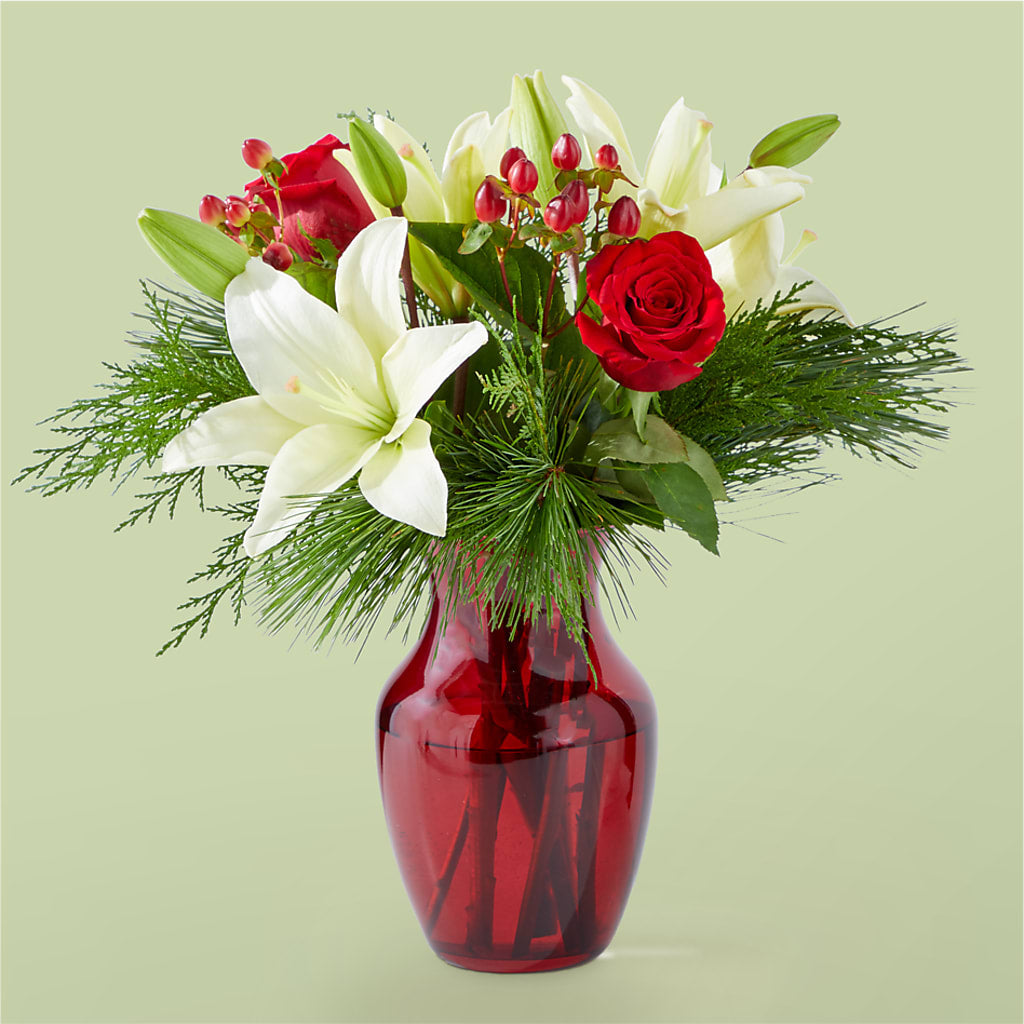 Evergreen Delight Bouquet – Salon Diane Aubin Fleuriste Inc., Jonquiere PQ