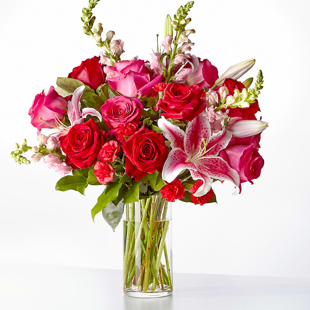 Love at First Sight Bouquet – Salon Diane Aubin Fleuriste Inc., Jonquiere PQ