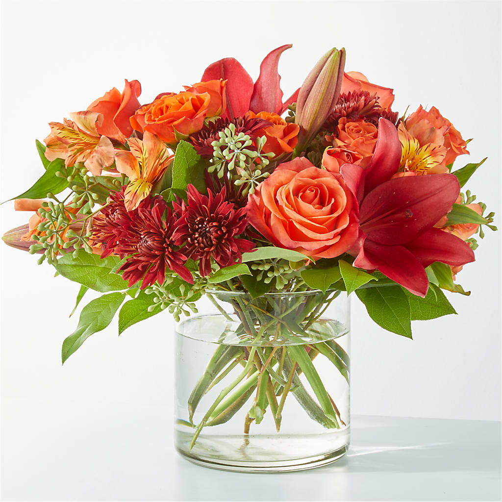 Crimson Leaves Bouquet – Salon Diane Aubin Fleuriste Inc., Jonquiere PQ