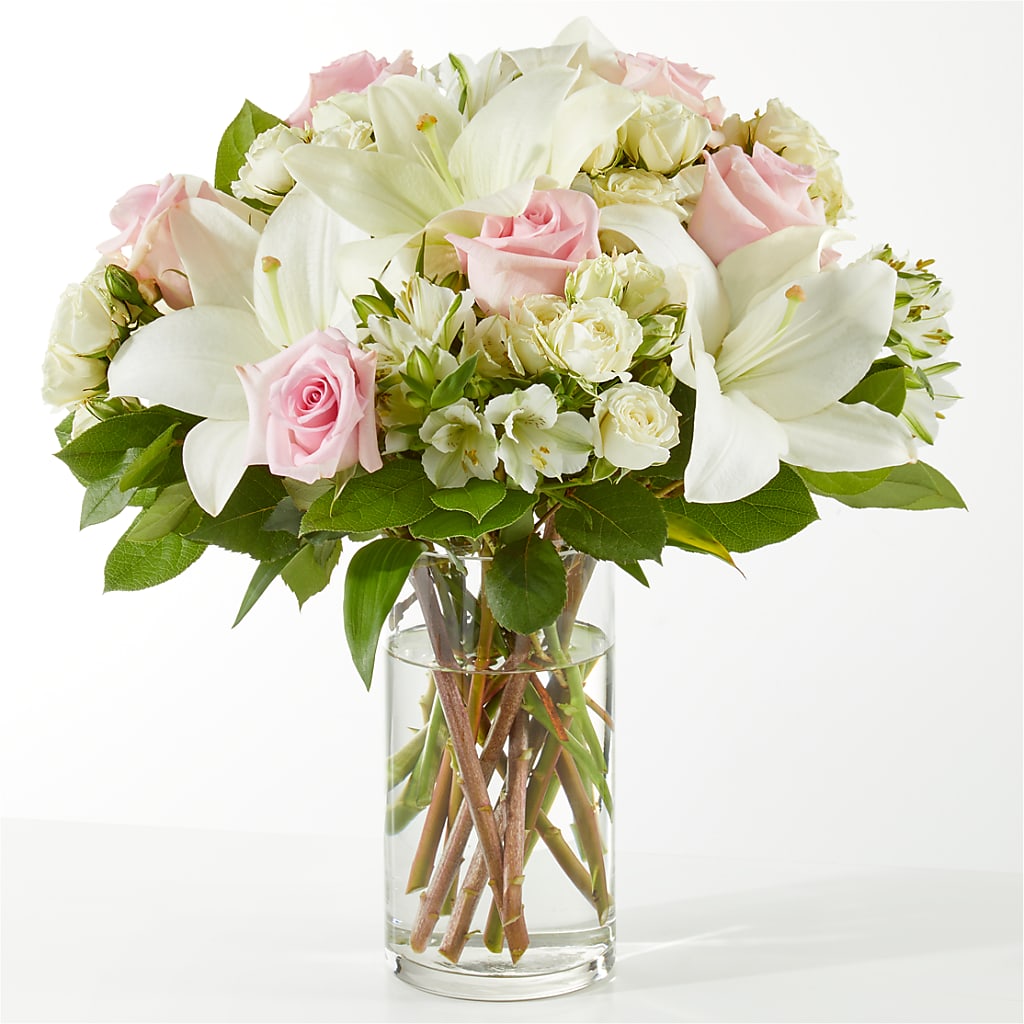 Kindhearted Bouquet – Salon Diane Aubin Fleuriste Inc., Jonquiere PQ