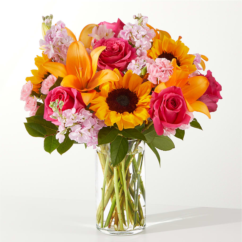 In Full Swing Bouquet – Salon Diane Aubin Fleuriste Inc., Jonquiere PQ