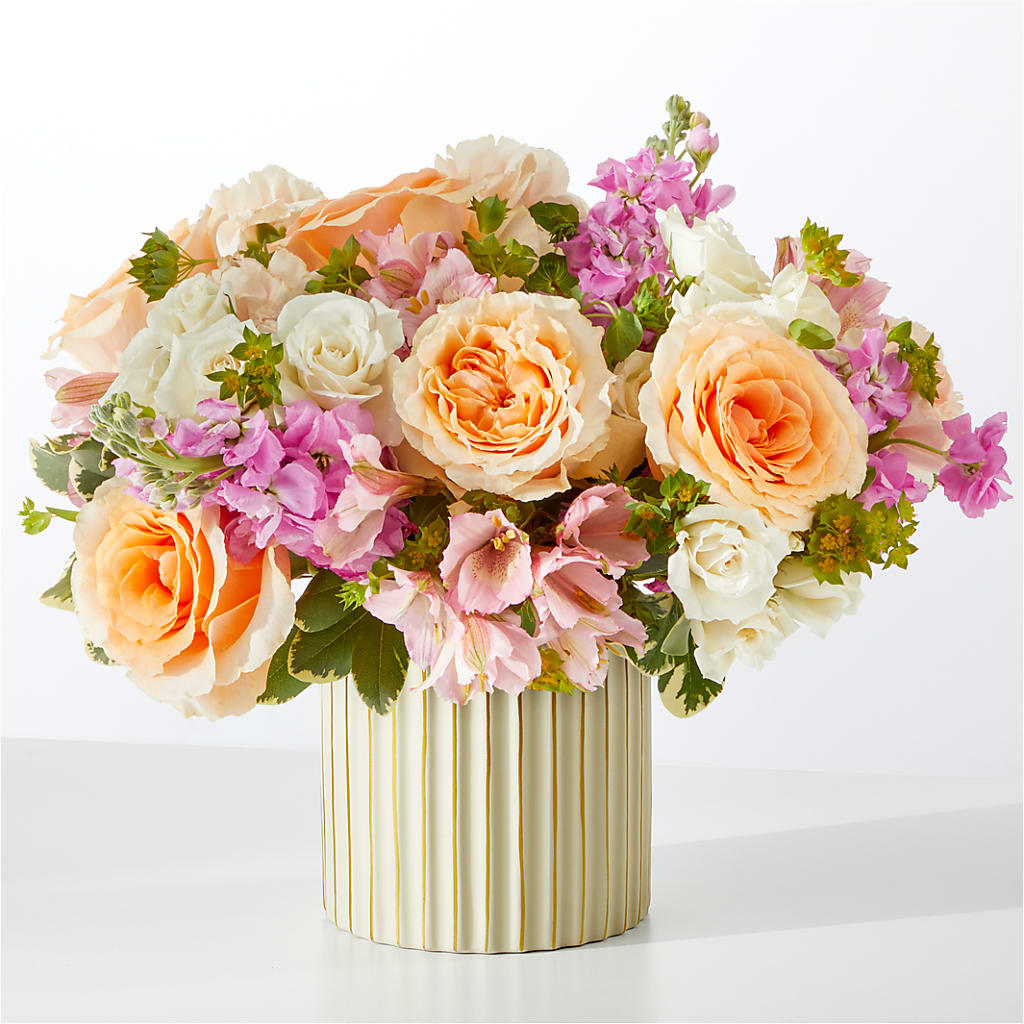 Paradise Bouquet with Ivory Vase – Salon Diane Aubin Fleuriste Inc., Jonquiere PQ
