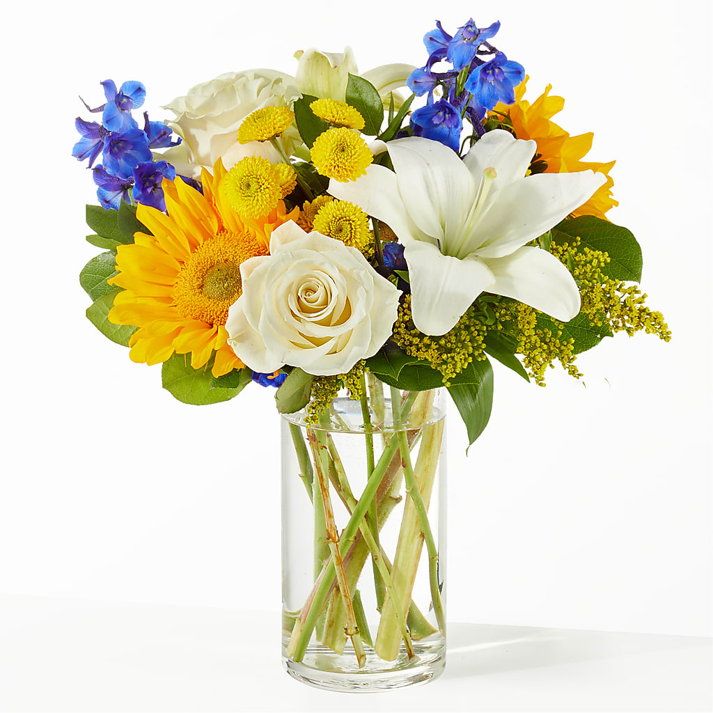 Stargazing Bouquet – Salon Diane Aubin Fleuriste Inc., Jonquiere PQ