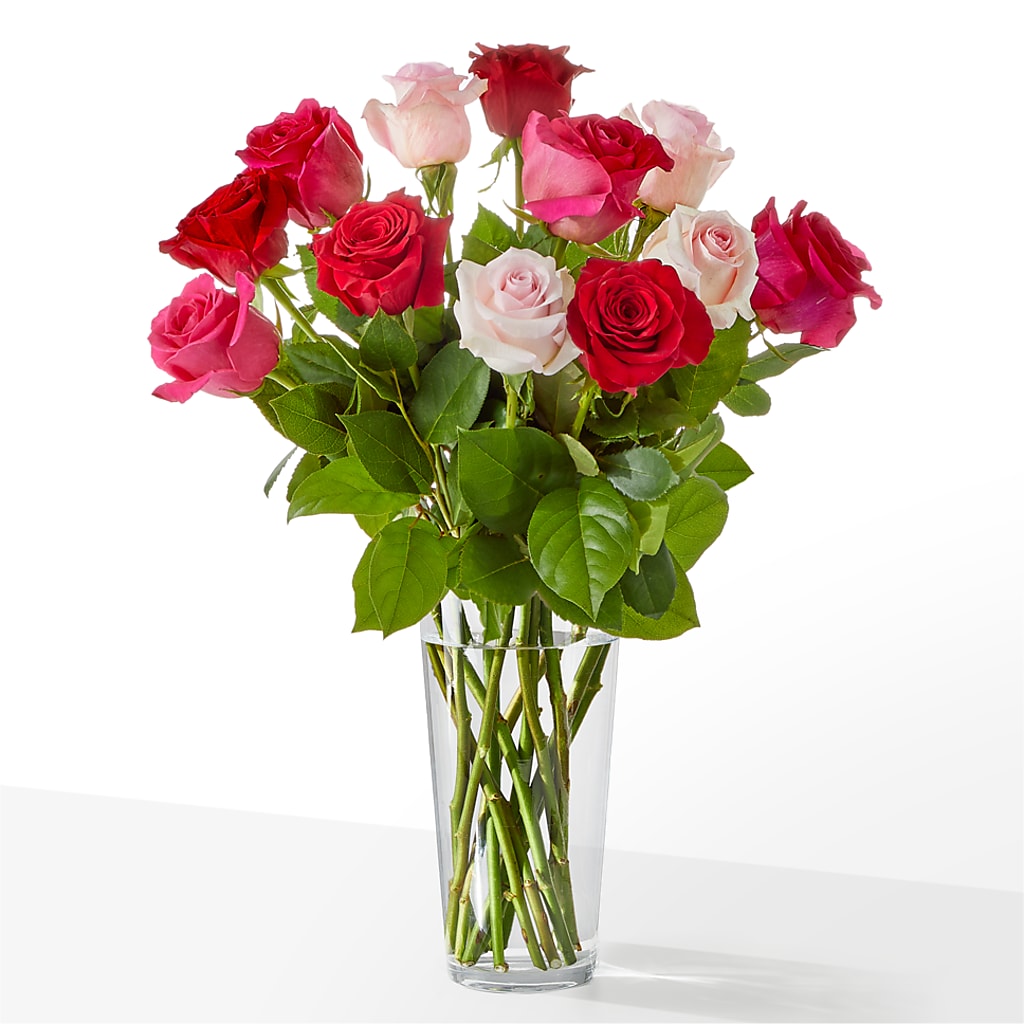 Charming Rose Bouquet – Salon Diane Aubin Fleuriste Inc., Jonquiere PQ